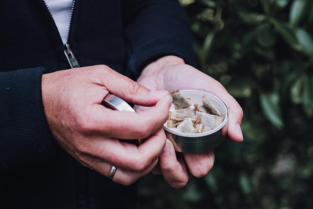 Wat is snus: een andere vorm van nicotine consumeren